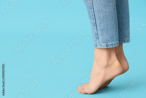 Legs of young woman with ca...