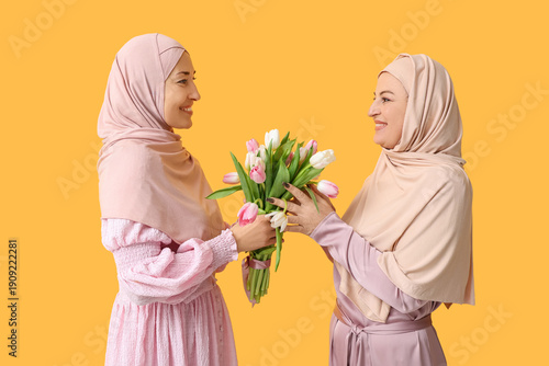 Mature Muslim women with bo...