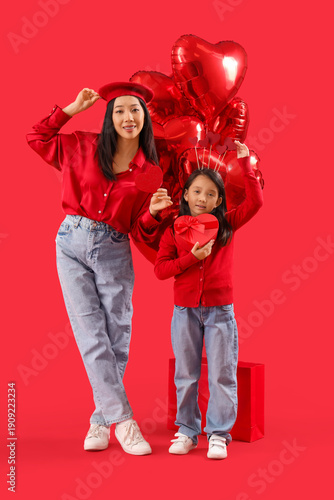 Young Asian woman and her l...