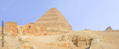 Schilderij op canvas Pyramid of Djoser called the Step Pyramid of Djoser or Step Pyramid of Horus Net