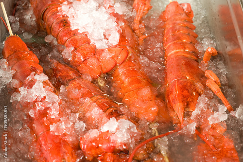 Bild auf Leinwand Astici, pescheria, crostacei