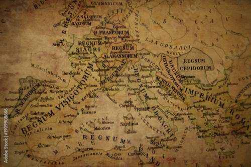 Photos Vintage style map of Early Medieval Europe, circa 6th century AD, showing post-Roman kingdoms like Visigoths and Franks