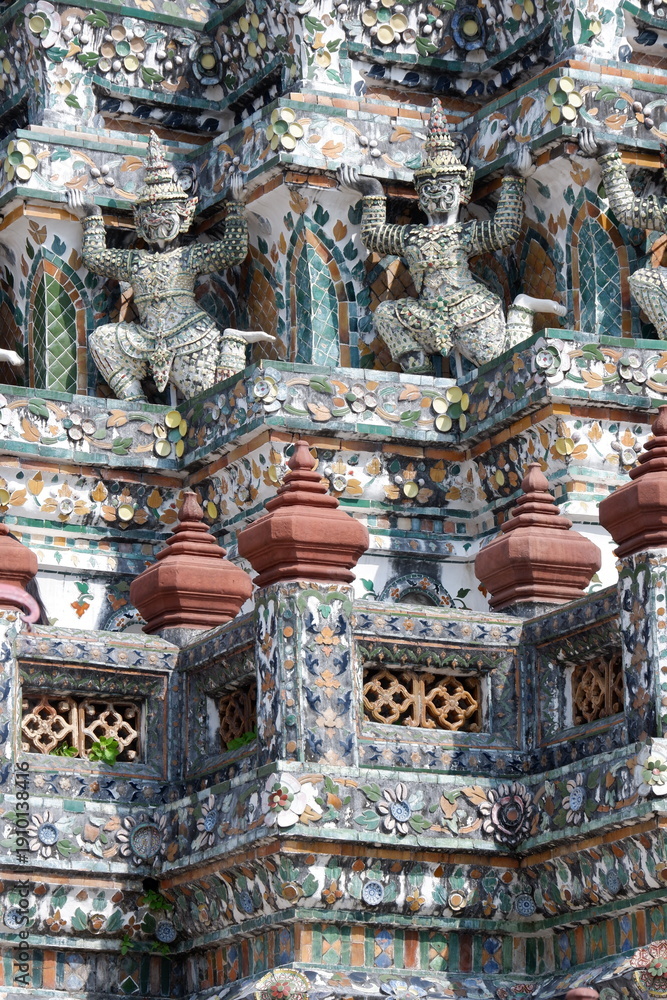Obraz premium Wat Arun, The Temple of Dawn in Bangkok, Thailand