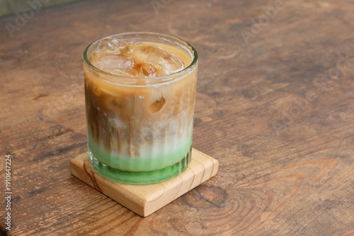 glass of pandan iced coffee latte