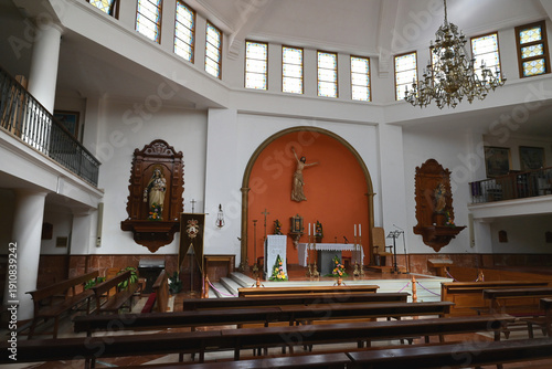 Vue intérieure de la paroisse Notre-Dame du Mont-Carmel à Los Cristianos sur l'île de Tenerife