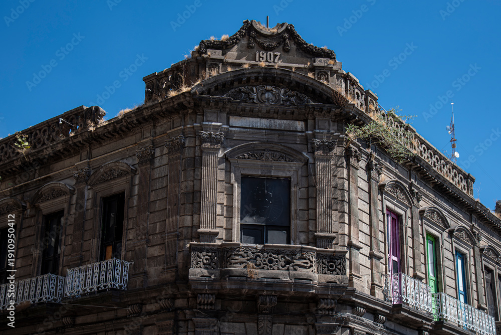 Obraz premium arquitectura, edificio, ciudad, casa, palacio, fachada, viejo, europa, gemas, historicas, house of god, viajando, hito, parís, italia, turismo, museo, fra, exterior, antiguas, cielo, historia, arte, c