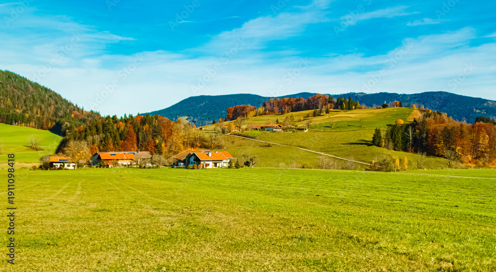 Fototapeta premium Alpine autumn or indian summer view at Froschsee, Ruhpolding, Chiemgau, Bavaria, Germany