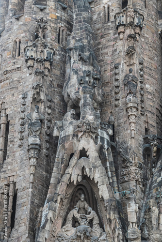 Detalle gótico de la Sagrada Familia, una iglesia en Barcelona creada por Gaudi