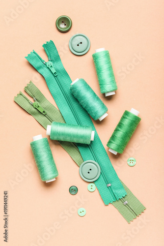 Composition with green thre...