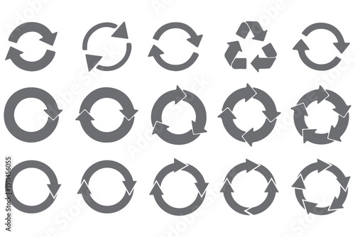 Black circular arrow pointing clockwise on white background, symbolizing refresh, reload, rotation, repeat, cycle, update, reset, continuous process, and circular motion concept