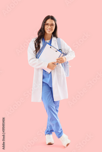 Young female medical studen...