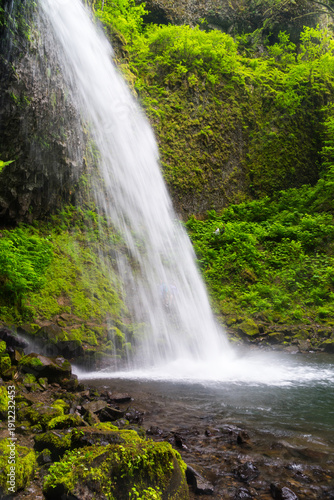 Horsetail Falls and Triple Falls Trail, Columbia River Gorge National Scenic Area, Oregon