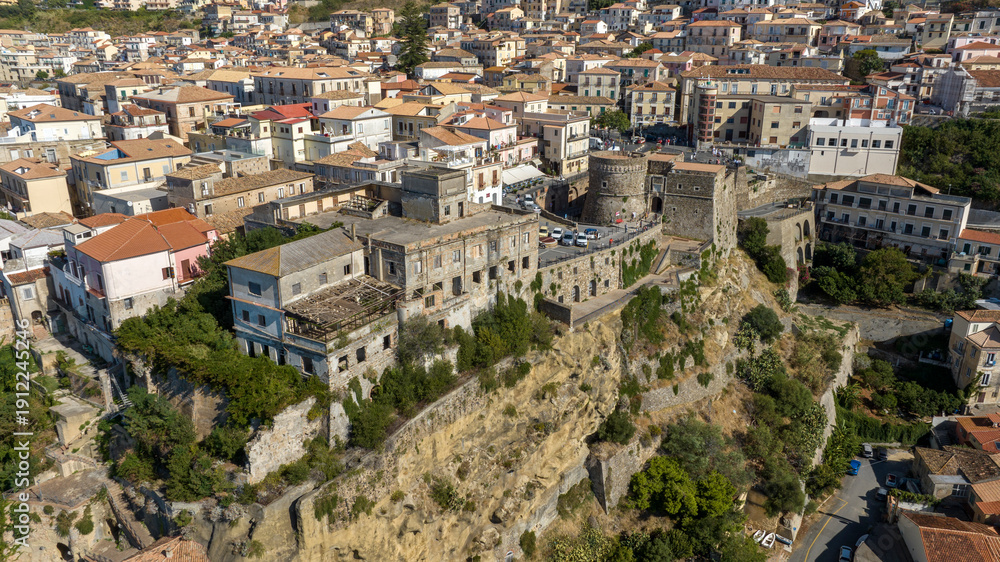Obraz premium Aerial view of Pizzo Castle is located in the center of Pizzo Calabro, a town in Calabria in the province of Vibo Valentia, Italy. It is also known as Murat Castle, can be visited and houses a museum.