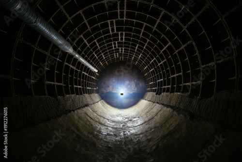 Принти на полотні Underground tubing tunnel. Bunker, or subway tunnel construction