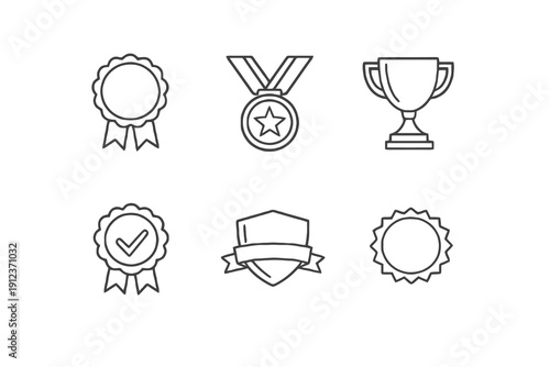 Reward badge line icon set with clean editable stroke. Award, trophy and achievement symbols for bonuses, loyalty programs and promotional campaigns.