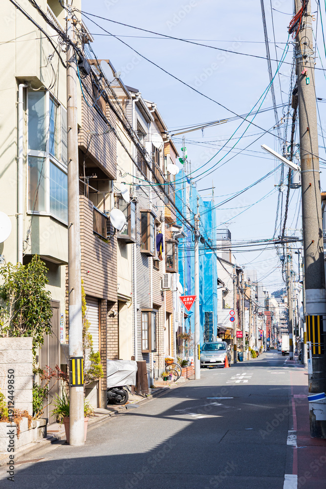 Obraz premium 京都市下京区のローカルな町並み