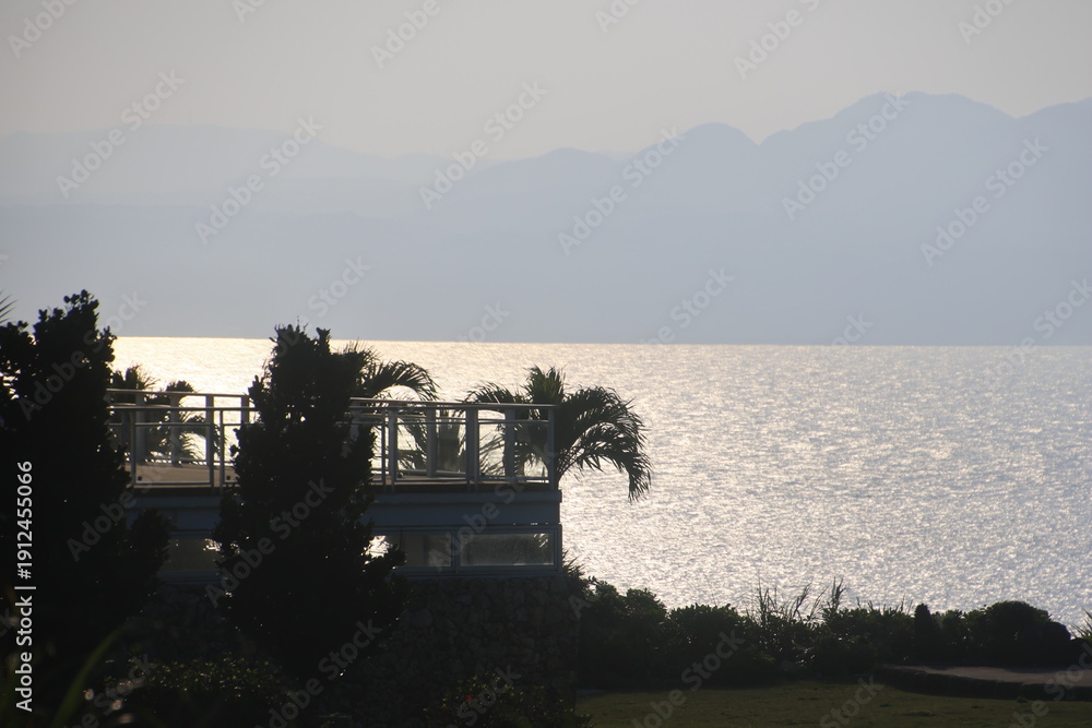 Fototapeta premium 古宇利島の朝（沖縄県・今帰仁村）