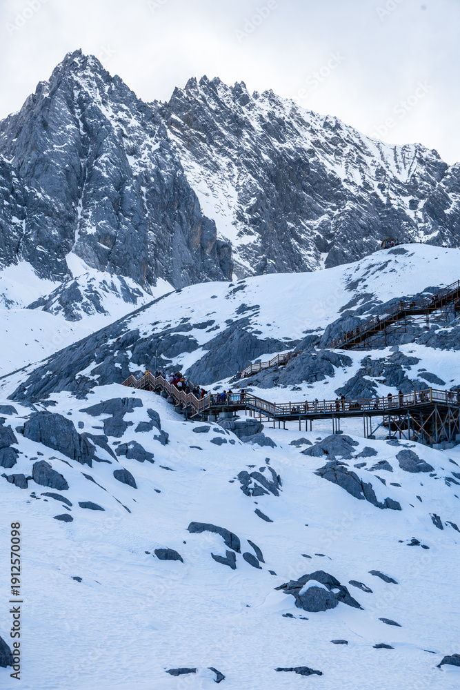 Naklejka premium Glacier Park of Jade Dragon Snow Mountain in Lijiang, Yunnan