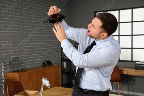 Bankrupt businessman with e...