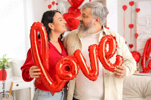 Beautiful mature couple wit...