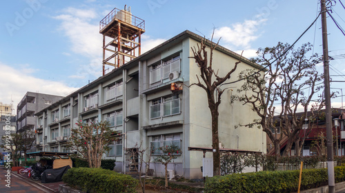 古い集合住宅