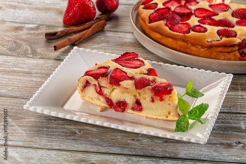 Strawberry pie tart served mint