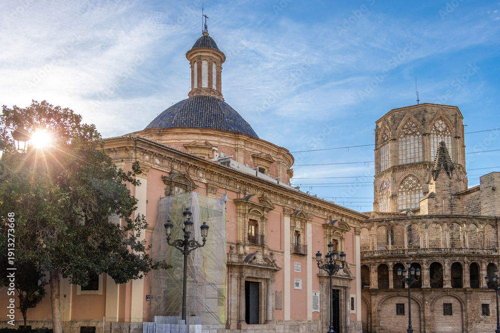 Fototapeta premium Church in Valencia town centre, Spain