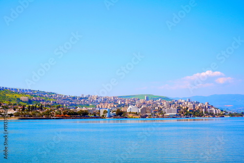 Quadro su tela Tiberias City View from Sea OF Galilee Lake Side