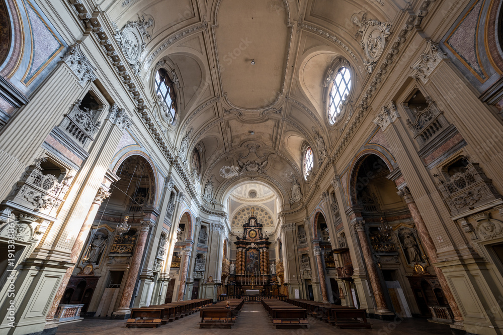 Obraz premium Interior of Chiesa di San Filippo Neri - Turin, Italy