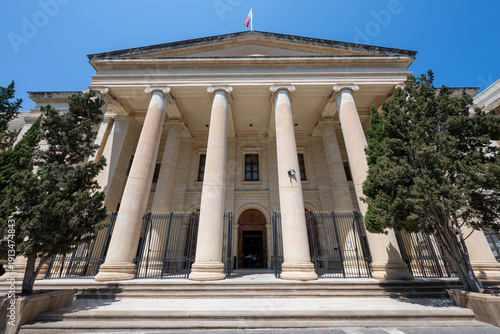 Foto Law Courts of Justice facade - Valletta, Malta