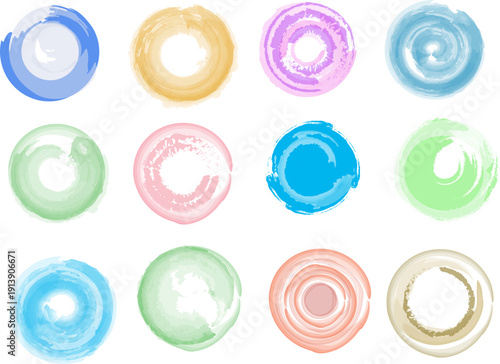 水彩タッチで描かれたカラフルな円形ブラシフレームセット、背景やアイコン装飾に使えるにじみ表現のナチュラルなラウンドデザインベクター素材
