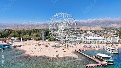 Cuadro en lienzo Ferris Wheel at Issyk-Kul Lake, Cholpon-Ata, Kyrgyzstan