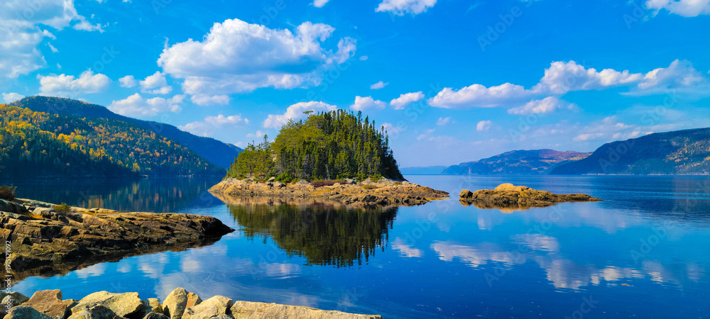 Fototapeta premium Petit-Saguenay / Saguenay Fjord in Quebec, Canada