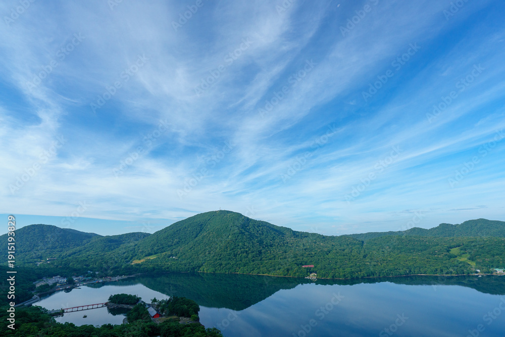 Fototapeta premium Lake Onuma and Mount Akagi viewed from hiking trail in Gunma, Japan