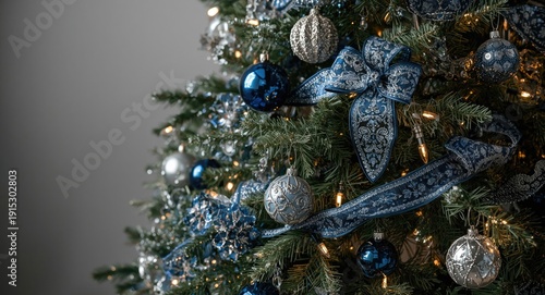 Traditional Christmas tree ...
