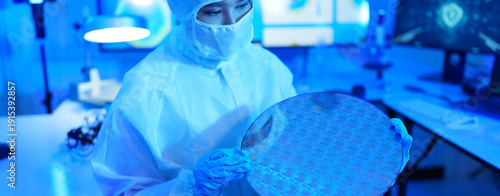 Tableau sur toile Technician working on analyzing semiconductor or microchip boards, electronics industry, electronic engineer, computer technology, CPU maintenance, hardware, motherboard component upgrades