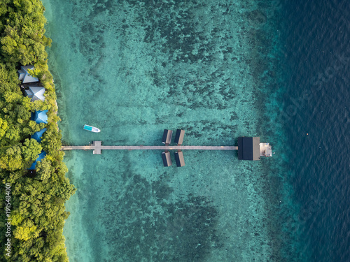 Maratua, Indonesia: Overhead view of a dive resort on the reef of the Maratua island in Derawan in Indonesia part of Borneo, Kalimantan