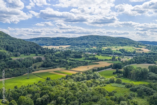Sonniger Sommertag im Nürnberger Land in Mittelfranken rund um die Ortschaft Hohenstadt an der Pegnitz
