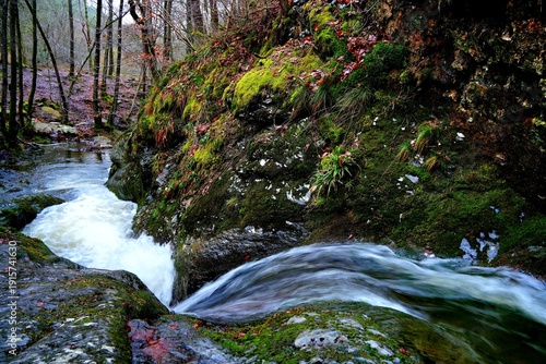 Wandern in den Ardennen - Belgien am Ninglinspo und der Ambleve - Unterwegs auf ursprünglichen Pfaden und Tälern