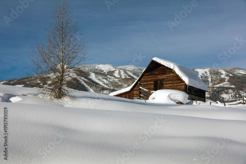 Vászonkép Extreme Winter Snow Cover in Remote Mountain Landscape