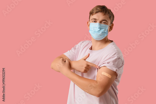 Young man in medical mask p...