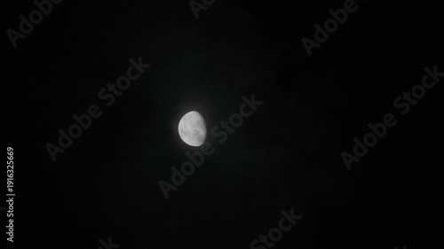 Moon, clouds, Halloween, timing of clouds and full moon at night, real-time, timing of clouds passing the moon at night, real-time.