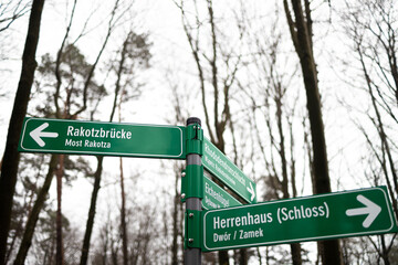 Papier peint photo Le Rakotzbrücke Panneau du célèbre pont Rakotz  © Tobias Arhelger