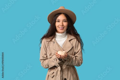 Beautiful young Asian woman...