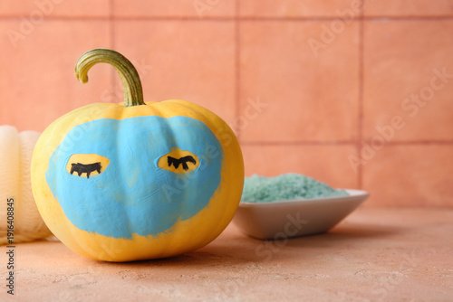 Pumpkin with clay mask, sea...