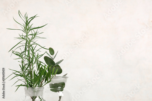 Laboratory glassware with h...