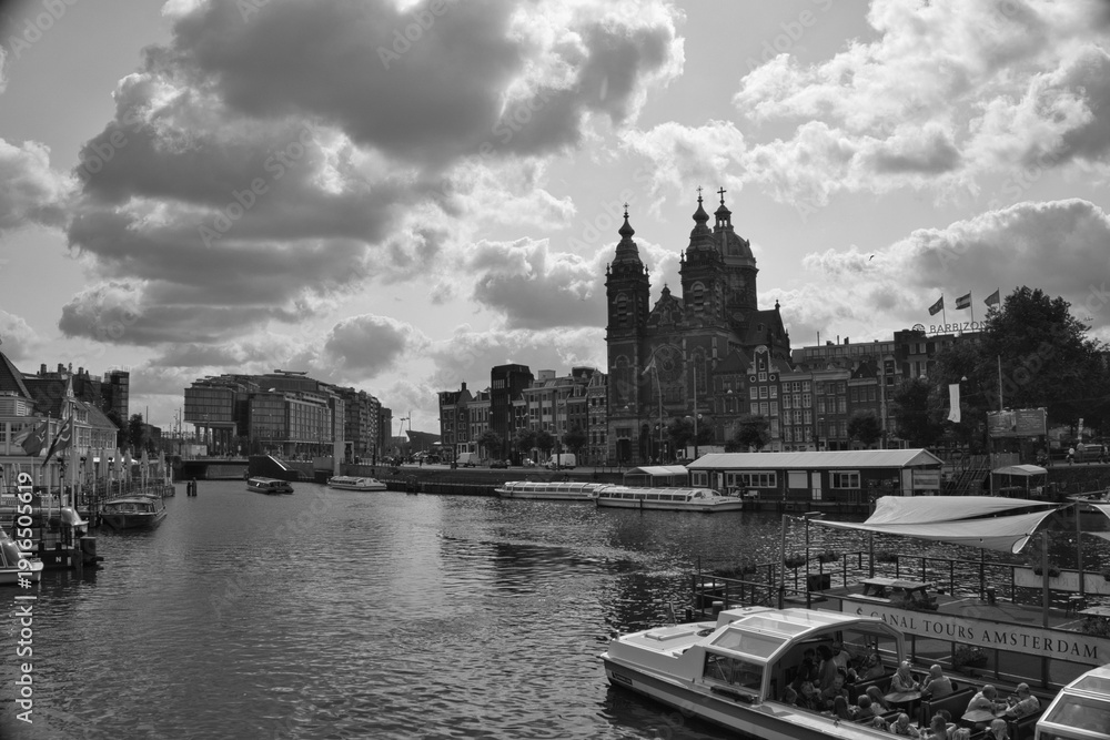 Fototapeta premium Monochrome picture of Amsterdam