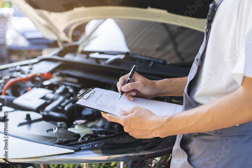 Billede på lærred Auto check, car service shop concept
