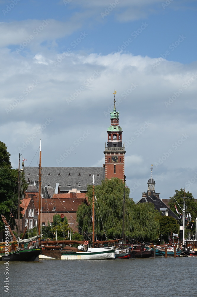 Fototapeta premium Leer in Ostfriesland