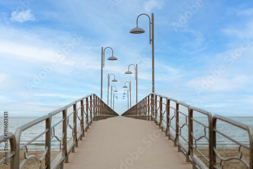 фотографія Pier extending into vasto marina adriatic sea horizon